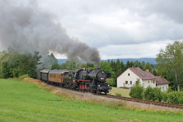 Zvl�tn� vlaky „Kr�lick� Sn�n�k“ - 1. trasa