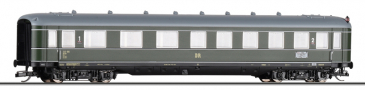 [Osobn vozy] → [Rychlkov] → [typ 38] → 01068 E: osobn vz zelen s edou stechou 1./2. t.