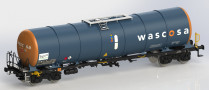 [N�kladn� vozy] &rarr;&nbsp;[Cisternov�]&nbsp;&rarr;&nbsp;[4-os� s l�vkou Zacns, Zacens]&nbsp;&rarr;&nbsp;96200095: kotlov� v�z modr�-oran�ov� s logem „Wascosa“